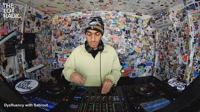 Episode 5Z56GFDTHEiFcqbDEQ8jHi Thumbnail 4