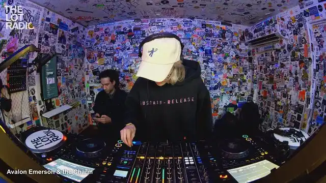 Episode 2vUeYo7M6Gc9NVJDvMeu13 Thumbnail 2