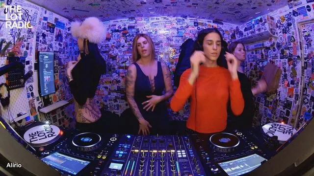 Episode 6YWsMrmCsoKCXyq8Wr2cVt Thumbnail 1