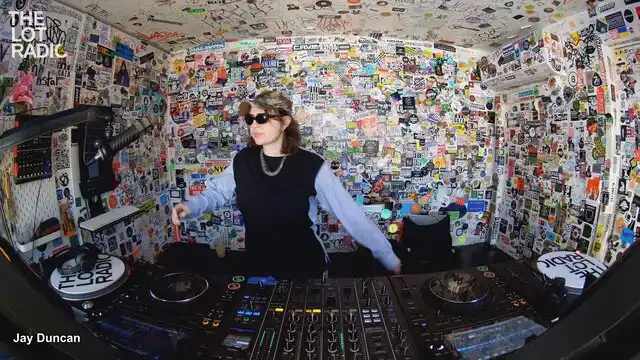 Episode 2MYAqNzBUInj2IjjFyWQvL Thumbnail 3