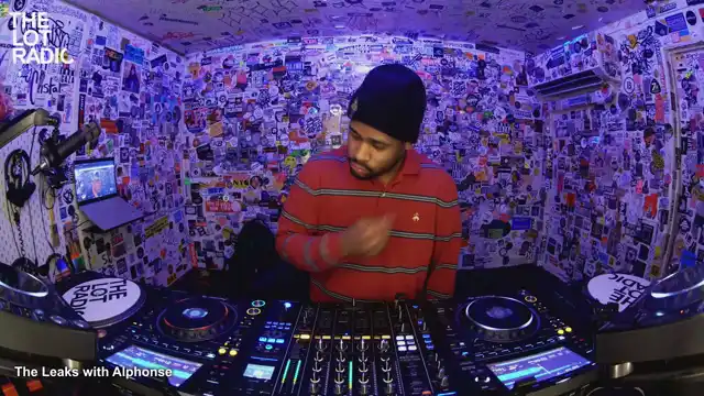 Episode 6dtsAGgaaGnIVgoABEDj4S Thumbnail 3