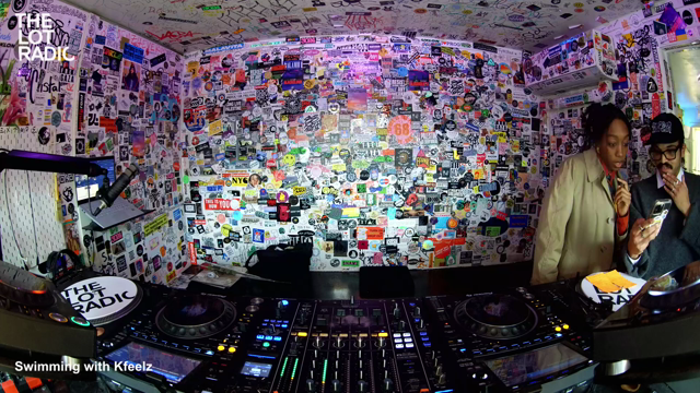 Swimming with Kfeelz