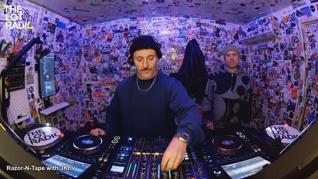 Episode 74AWhIie5QLB5E2QslKx7H Thumbnail 3