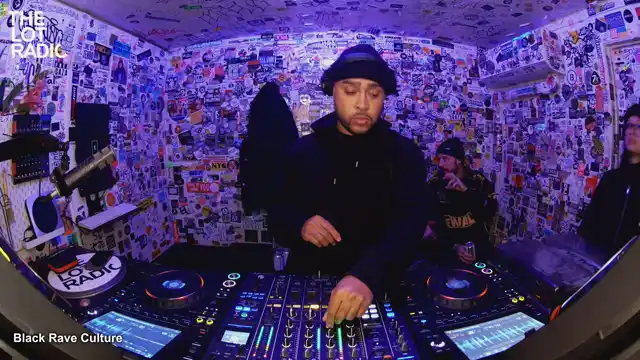 Episode 2643epzEcIvmFKKNd4ImuU Thumbnail 4