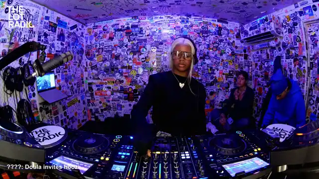 ????: Doula invites hoozi poster