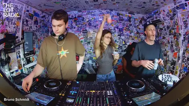 Episode 4Jd4NpQFiHLBIJwnGaDqie Thumbnail 3