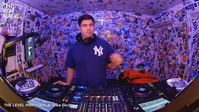 Episode 1NSpqtXmHlGeA2r3KrXJYK Thumbnail 4