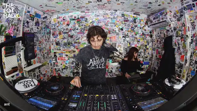 Episode 5LIQMkxutzyOGZzwEXnei6 Thumbnail 3