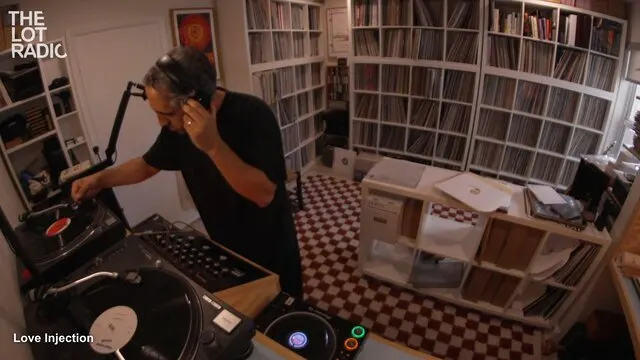 Episode 1inLwYm22yEc6hMAoGyTNo Thumbnail 1