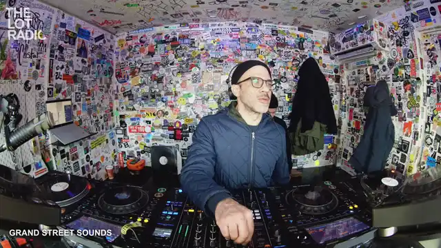 Episode 2zPbD6q98avTyP2ED2Rldd Thumbnail 5