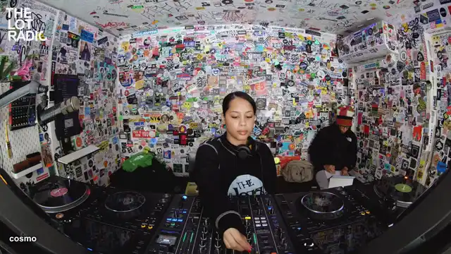 Episode 2txNkrAnr1FjHSQg5lONk8 Thumbnail 4