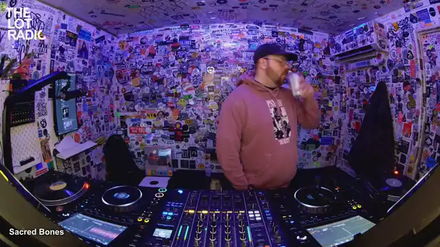 Episode 7MMx7KFZQ41Y1flt40TeNY Thumbnail 5