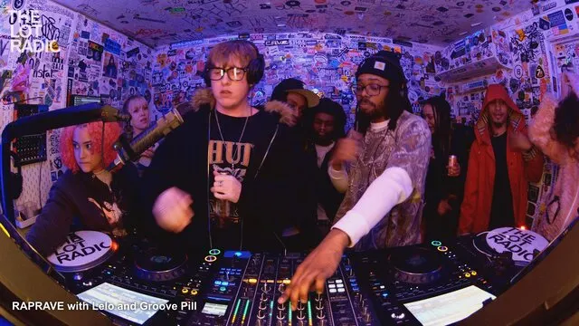 Episode 4LpVHSnQCHnwR4dOku73dh Thumbnail 1