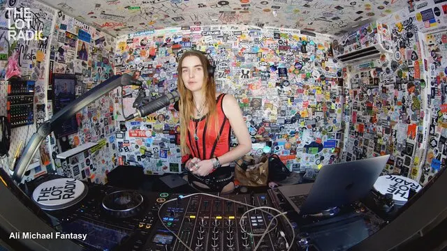 Episode 51tqMKWAdKNT3jgvbOGwho Thumbnail 1