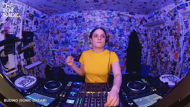 Episode 67klqGiN1jwSsczXu3q5Ip Thumbnail 3