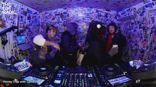 Episode 3zPLYSO0RipTLSsAkKze71 Thumbnail 3