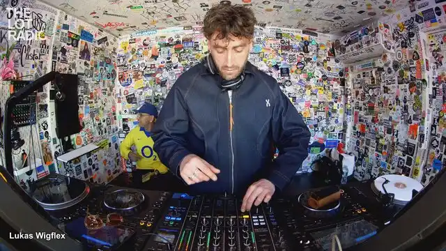 Episode 4zAkGHbAHe7tDohxbu7Hrq Thumbnail 3