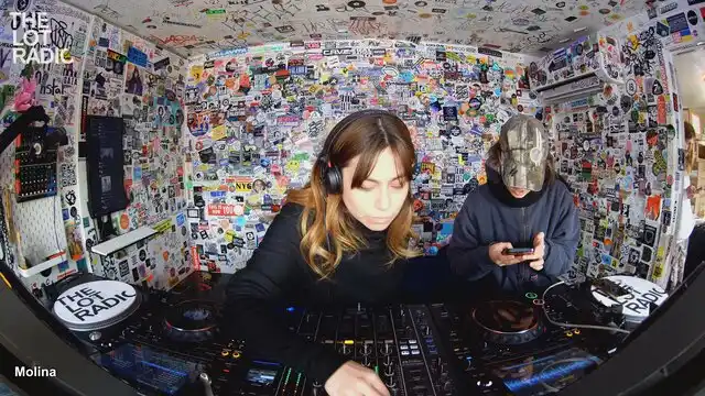 Episode 2yLgG3FJNhSztBYgelapQ8 Thumbnail 5