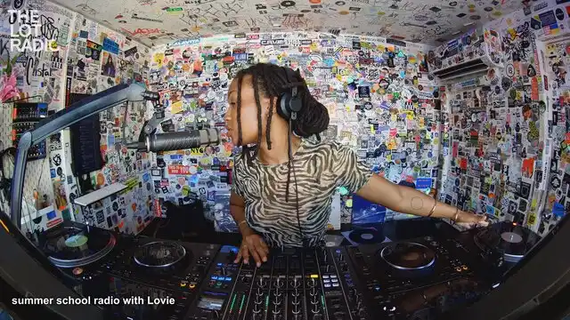 Episode 4KSSvMwr21Fx2fqqYXMdhp Thumbnail 4