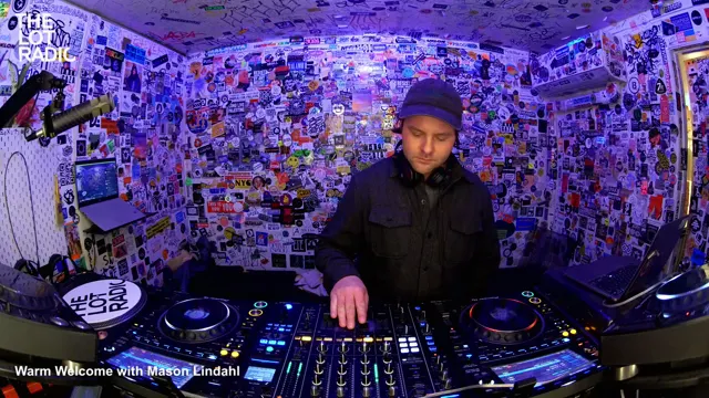 Episode 542vxhMaqIqfWEfR01ivWF Thumbnail 2