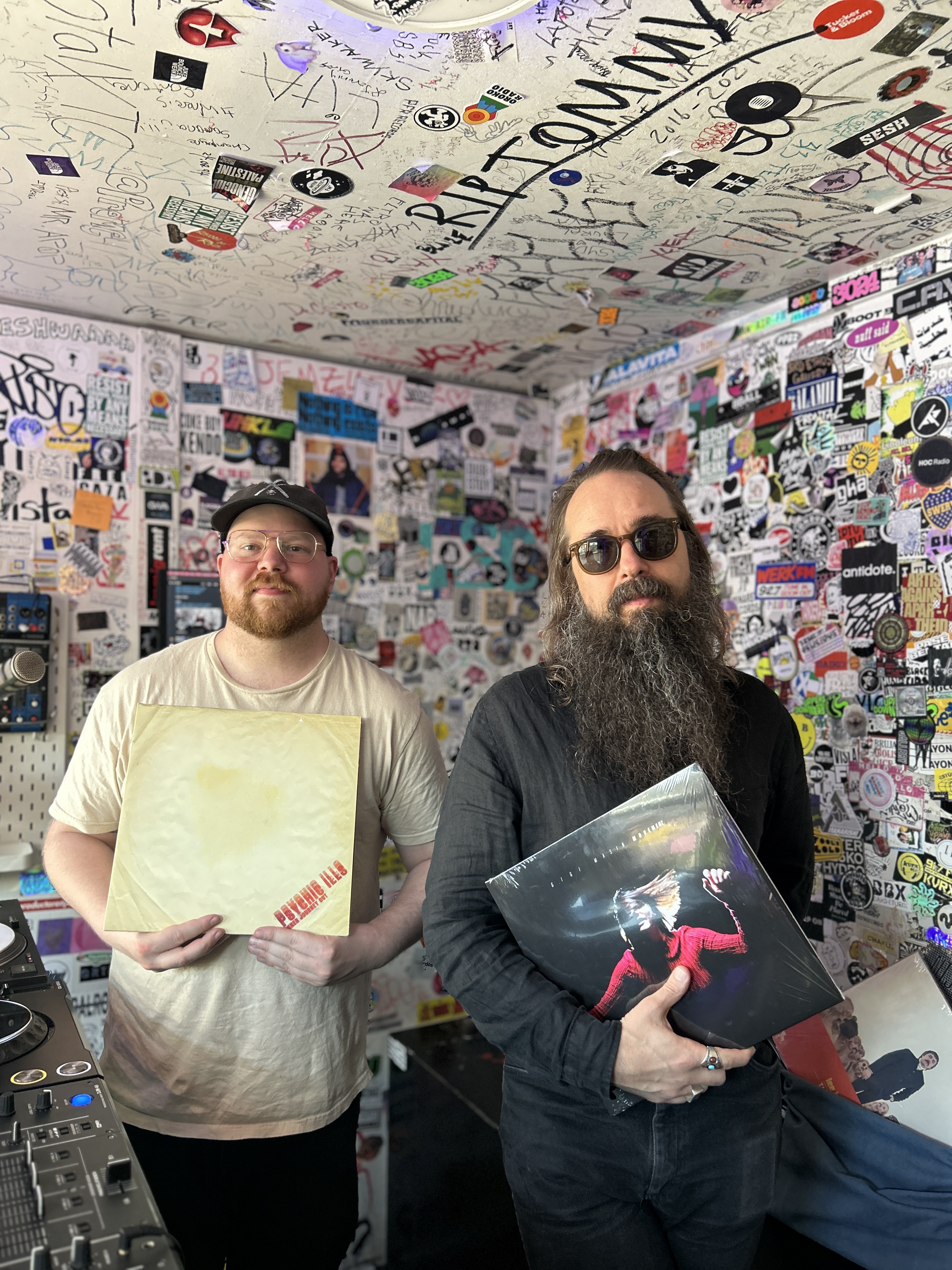 27rtvq15ch75h6kpa5ll9acas8_20260417T210000Z