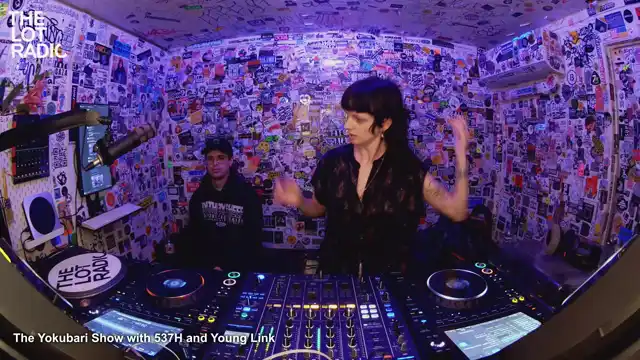 Episode 2pqqHg3VlTz38eYf7VWTU3 Thumbnail 4