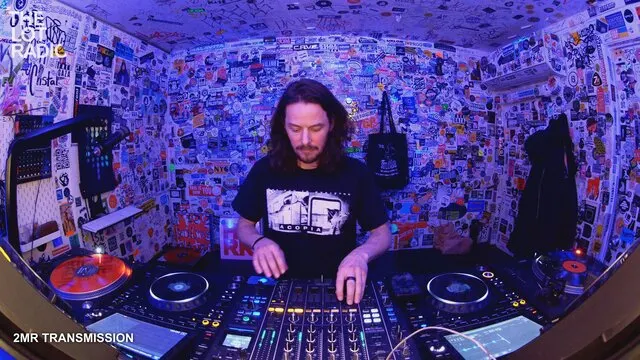 Episode 2uQazCiVdH9v1NzFMugvPv Thumbnail 1