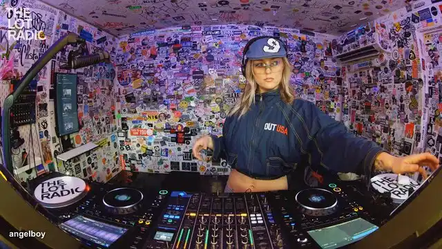 Episode 32MQfxKNH08o1WB3bBa0m9 Thumbnail 3