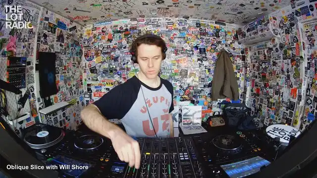 Episode 3xDrxM0xbW4HOQrFc1I7R1 Thumbnail 3