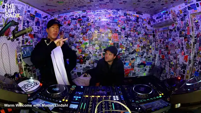 Episode 542vxhMaqIqfWEfR01ivWF Thumbnail 4