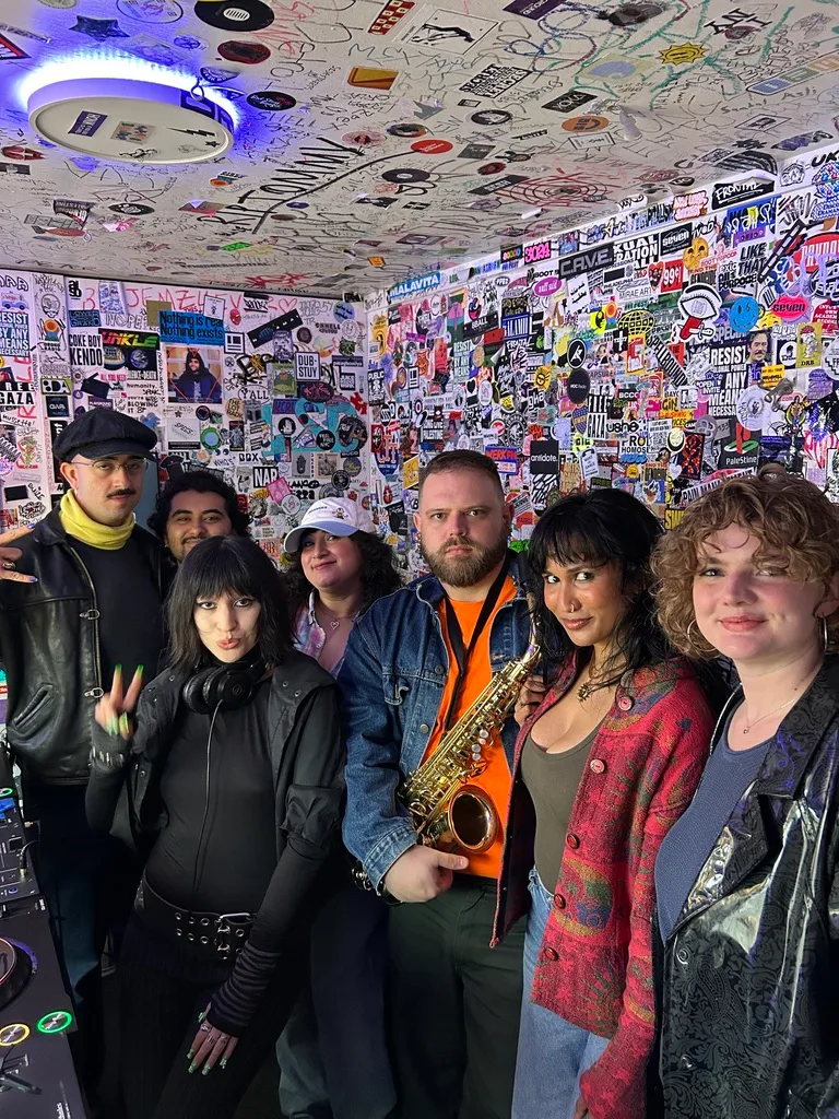 Soltera x Sonido Sex b2b Sister Signs