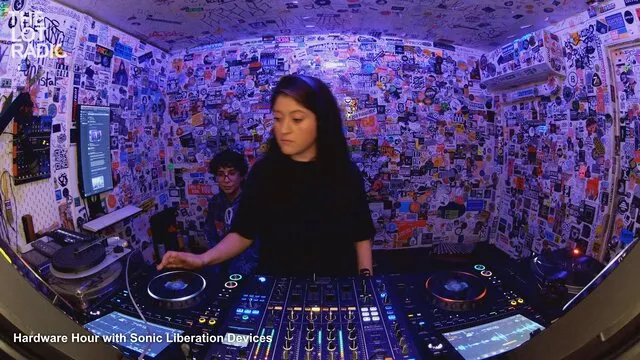 Episode 2ejbXRZqHlfgDo2kvlC493 Thumbnail 1