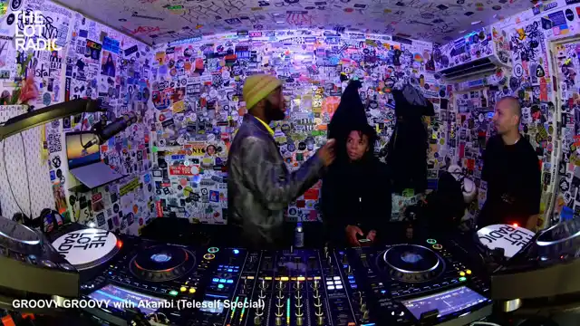 GROOVY GROOVY w/ Akanbi (Teleself Special) poster