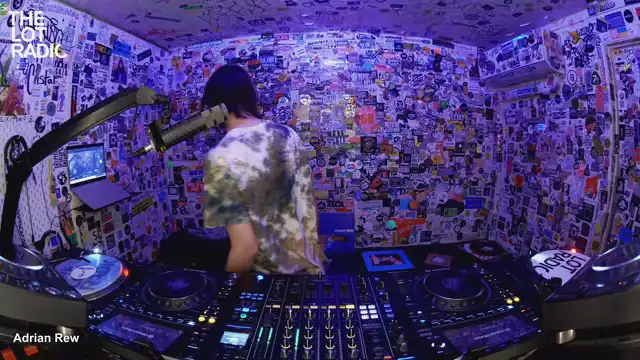 Episode 19JLln1sfZ5a5RhpTveuoV Thumbnail 5