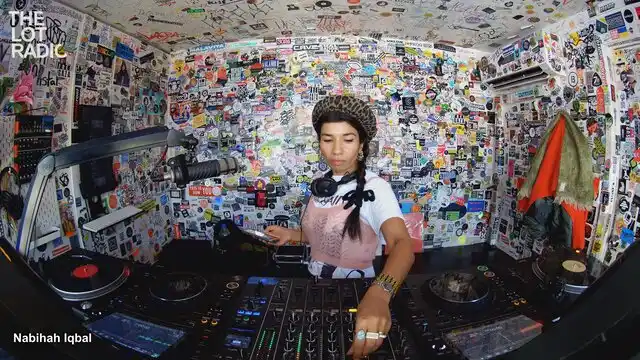 Episode 37J4EdoHXG249i2skUHSJx Thumbnail 4