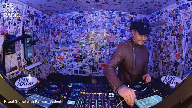 Episode V94IQ7wJnSeqzhk3wuuUr Thumbnail 4