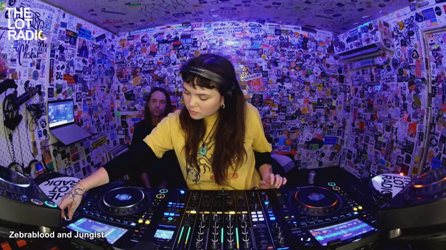 Episode 3fYIyV3yiSJI9uxrWRO20E Thumbnail 1