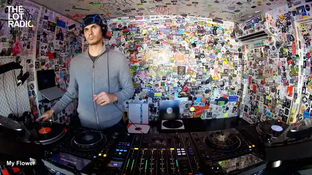 Episode 7mfom0f1D2yIpDRlPb3RZP Thumbnail 5