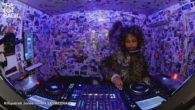 Episode 76mK2mLq5mlavVWVJroXV3 Thumbnail 3