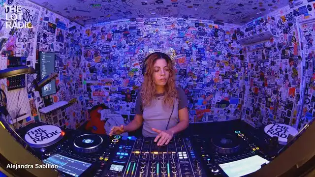 Episode 5VKhH1fQXbcnq9BG4xJKYu Thumbnail 4