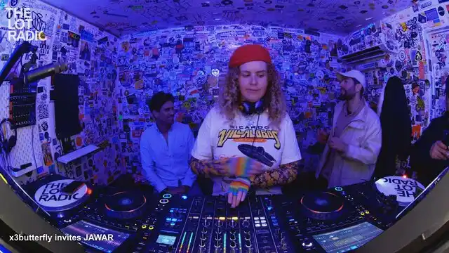 Episode 3e4wZCDbOekw0Jk7N8opk1 Thumbnail 3