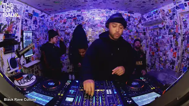 Episode 2643epzEcIvmFKKNd4ImuU Thumbnail 3