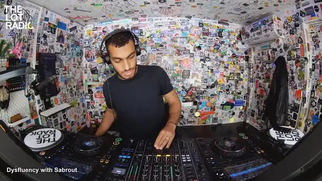 Episode 7rPWzDieUBilPSjFs665PH Thumbnail 4