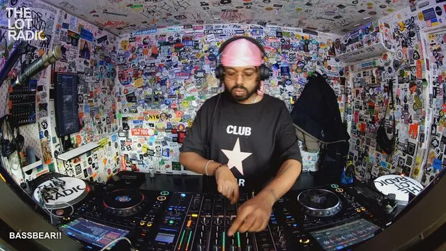 Episode 6YQw4XAv2ohg45eUgSypd5 Thumbnail 1