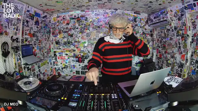 Episode 2zKzAWs2TVU5X2tJmf1TD Thumbnail 5