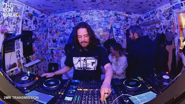 Episode 2uQazCiVdH9v1NzFMugvPv Thumbnail 2