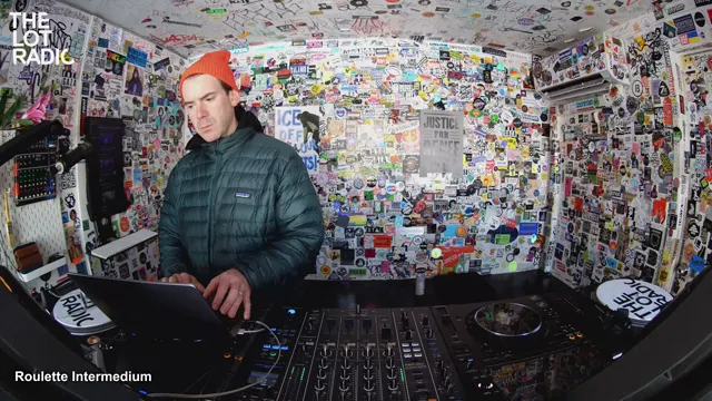 Episode 7DoLqIlGQEVR6nsiQg6YBC Thumbnail 1