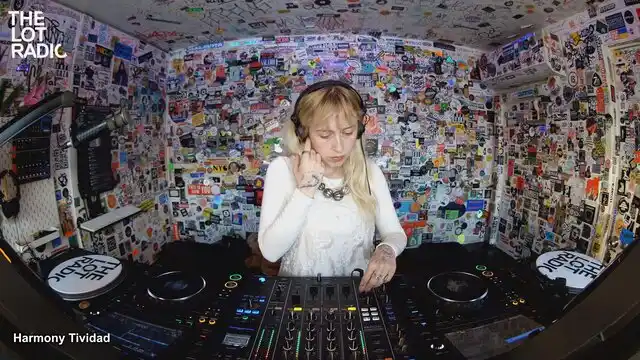 Episode wAsF4E7pYnYQE9ynpfYd8 Thumbnail 3