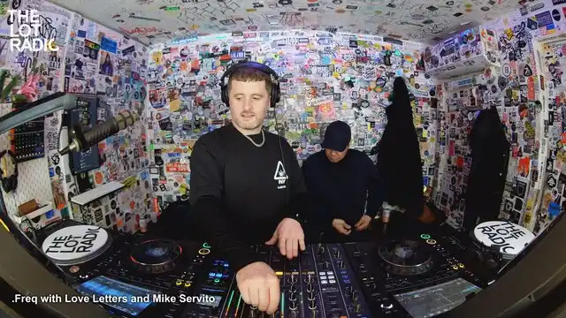 Episode 4Dp5b4hX3CEI8hv6VZbeUX Thumbnail 5