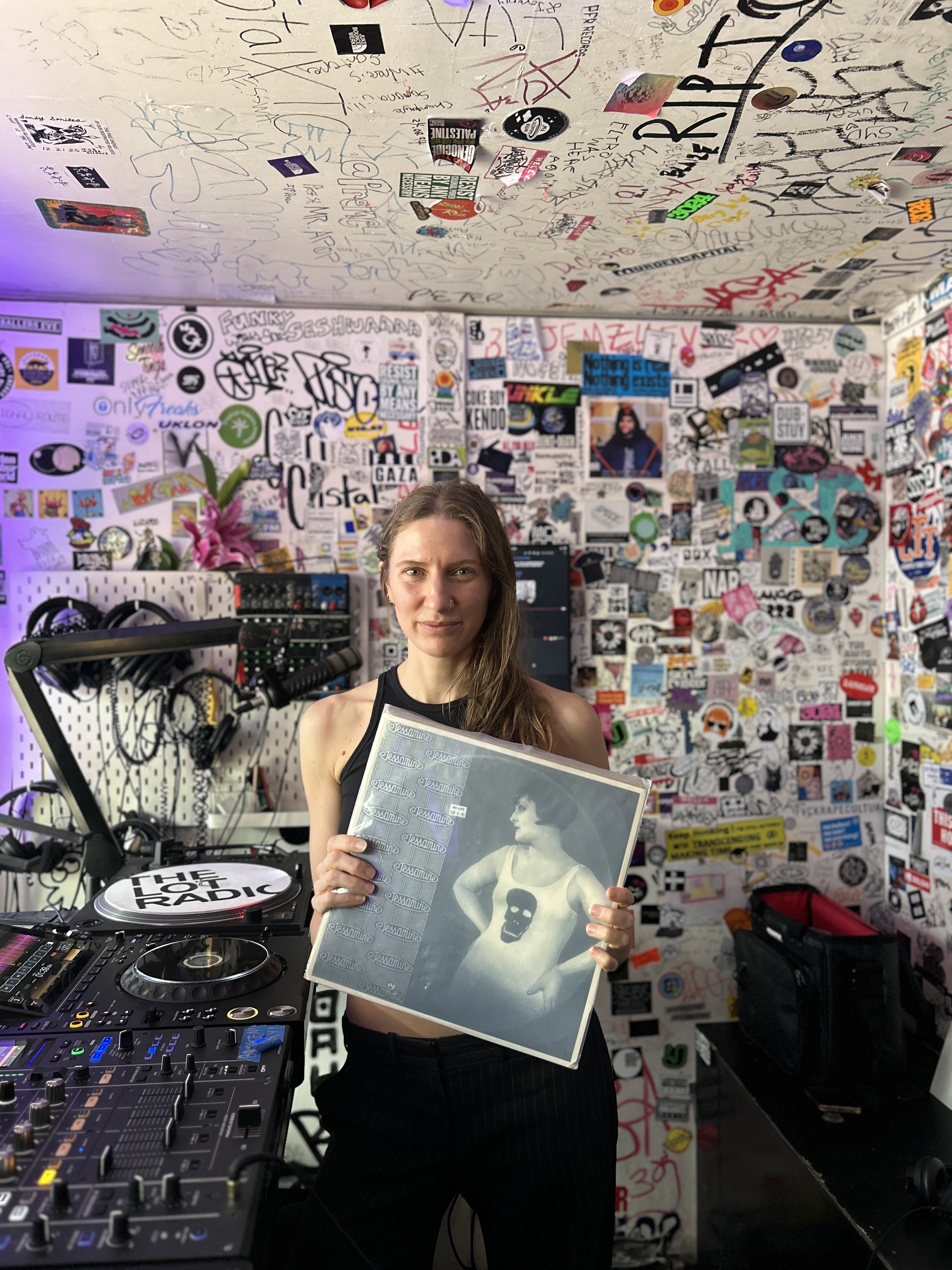 3qgeuigls1rfjng24it0pcsnip